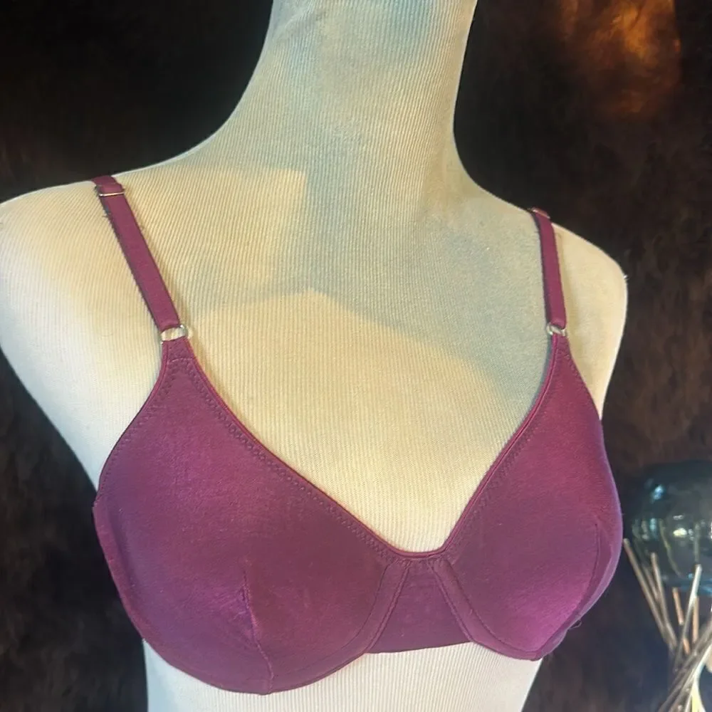 Victoria’s Secret bra 34A (4850)